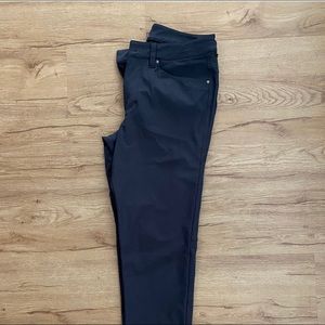 Lululemon ABC slim fit pants (wrapstreme)